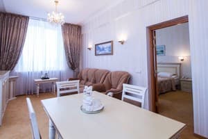 Україна 11